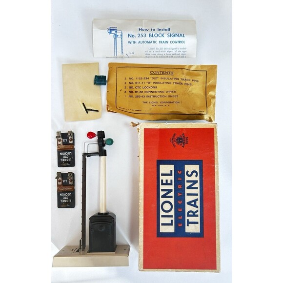 Lionel Trains Vtg Post War No. 253 Block Signal w/Original Box & Accessories